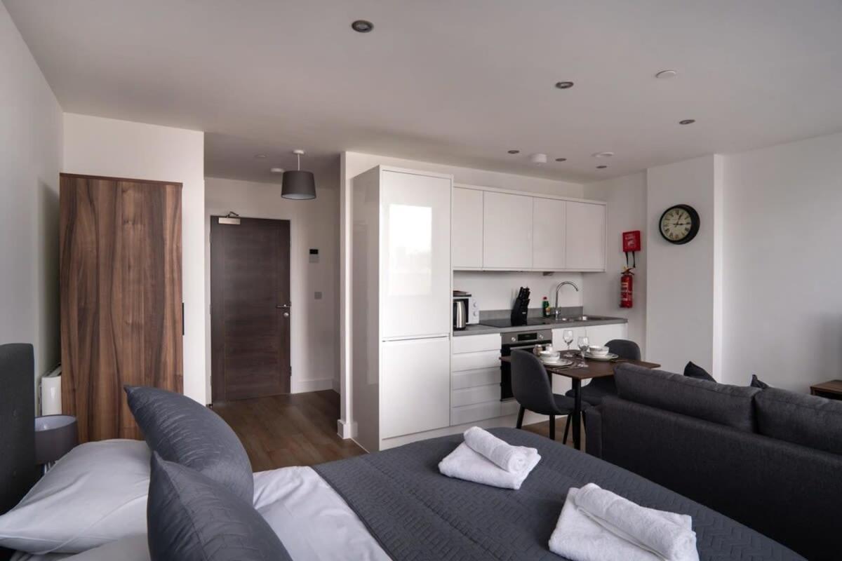 Stay Zeni, Alexandra Rise Manchester Chic Studio מראה חיצוני תמונה